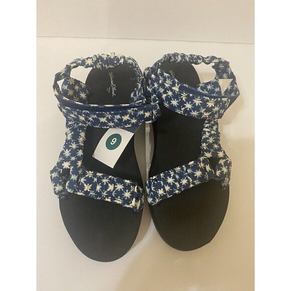 Women's Floris Platform Sport Sandals Universal Thread™ Blue Size 9 New - Picture 1 of 5